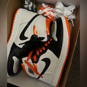 Air Jordan 1’s retro high OG ‘Electric Orange’ / you may offer as well